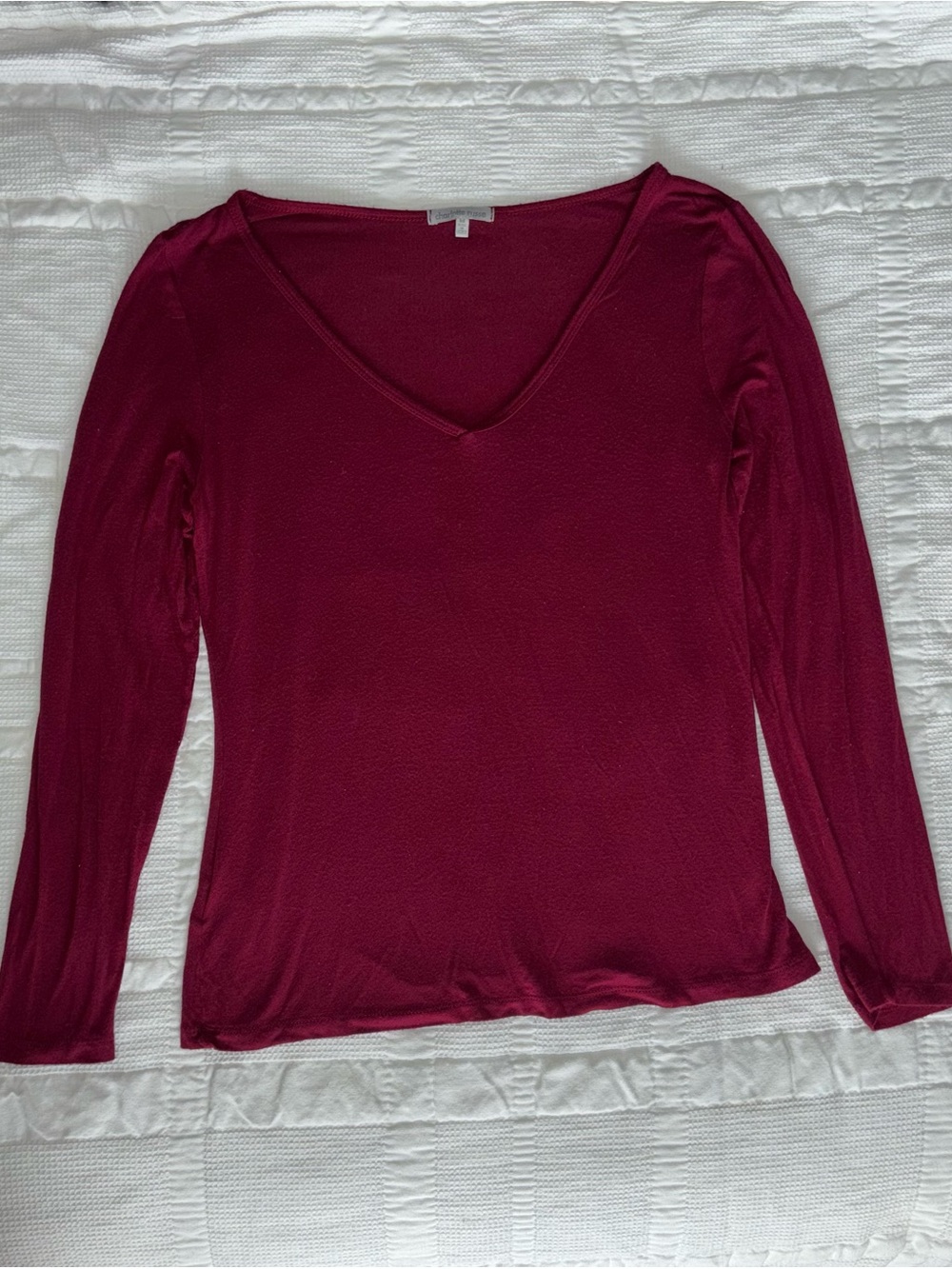 Charlotte Russe Women's Fitted V-Neck Long Sleeve Top - Burgundy